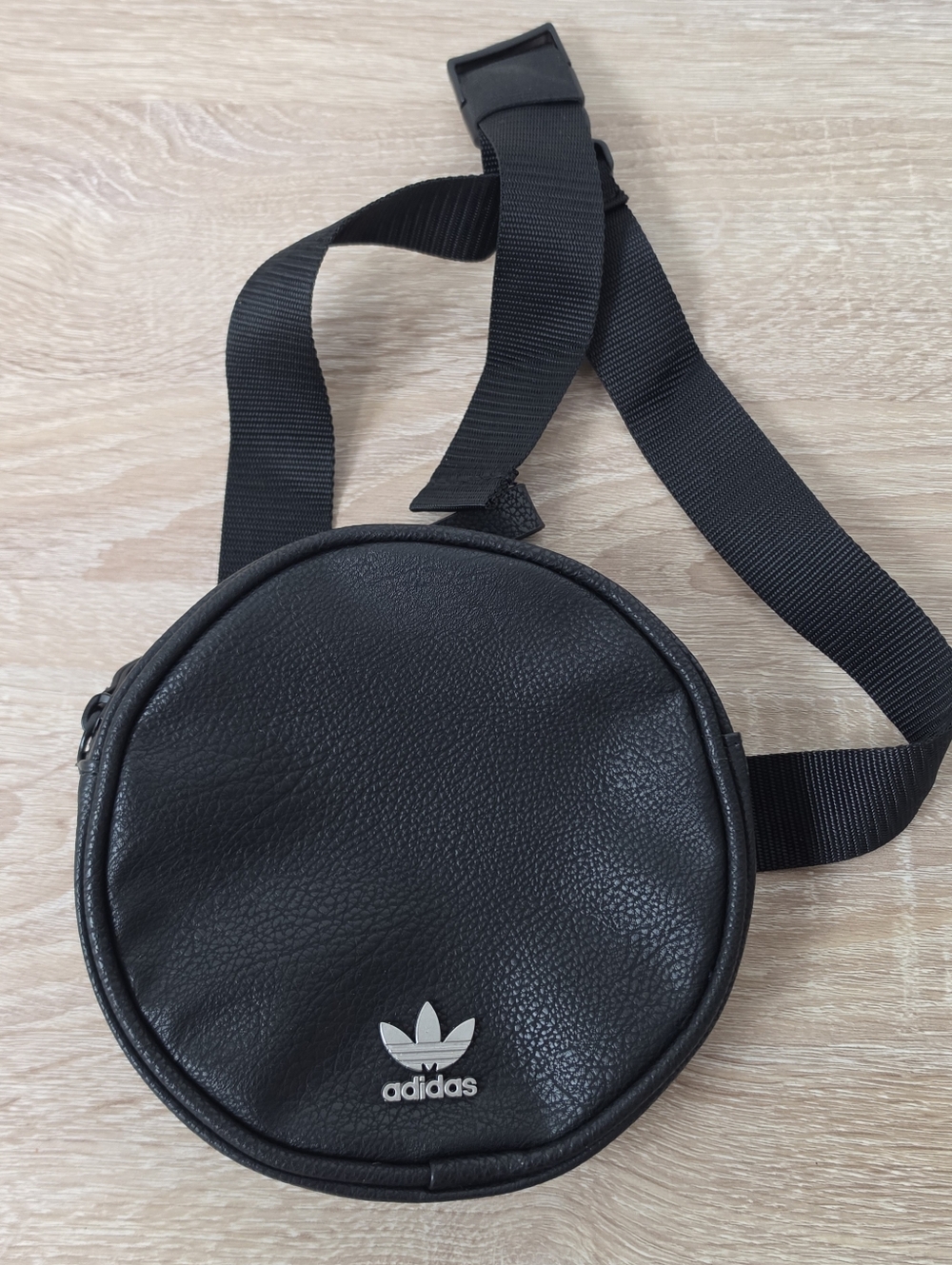 Adidas Originals Circle Waist Fanny Pack Belt Bag Adjustable Black NEW